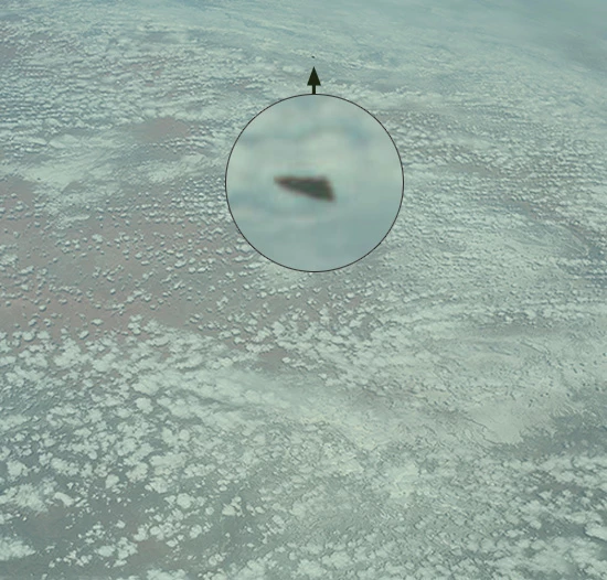 Pyramidevormige UFO op NASA ruimtefoto, Apollo 9 - 1969