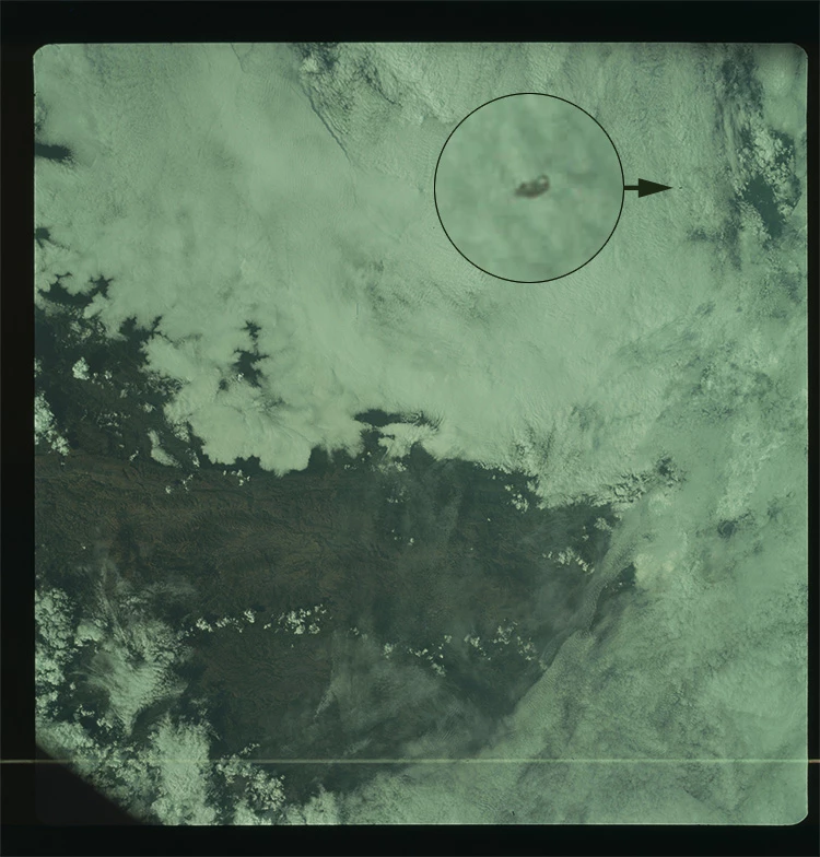 Intrigerende UFO op NASA-ruimtefoto gemaakt vanuit de ruimte door een astronaut van de Apollo 9 missie in 1969